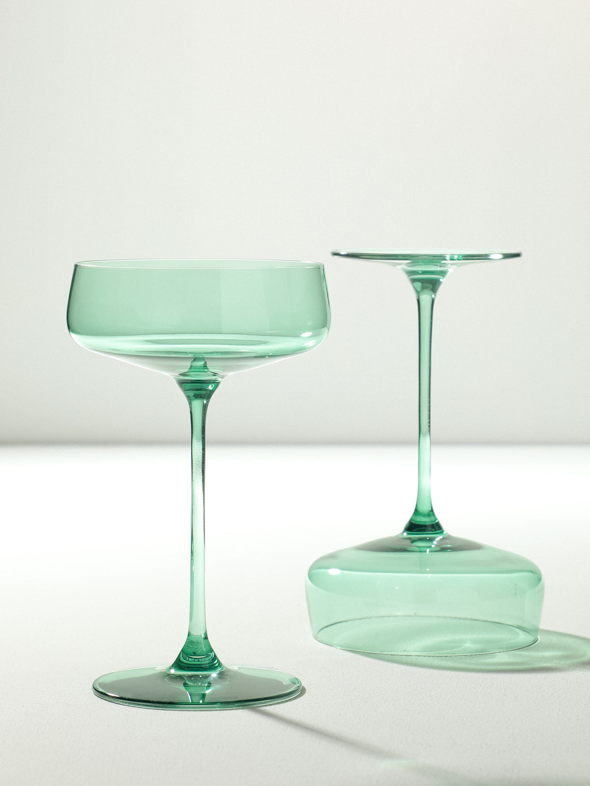 Nature Green coupe glass, 300 ml lead-free crystalline