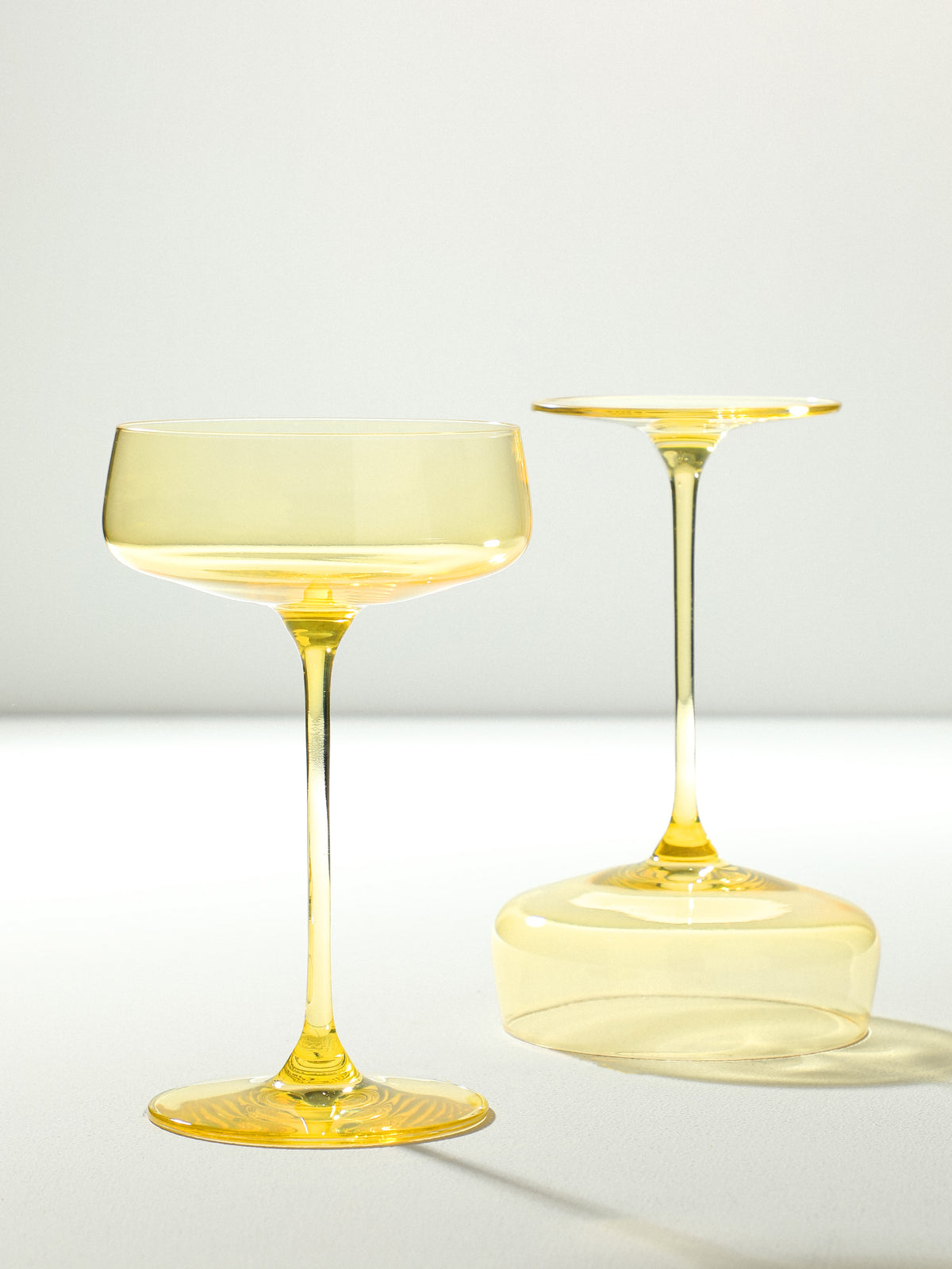Summer Yellow coupe glass, 300 ml lead-free crystalline